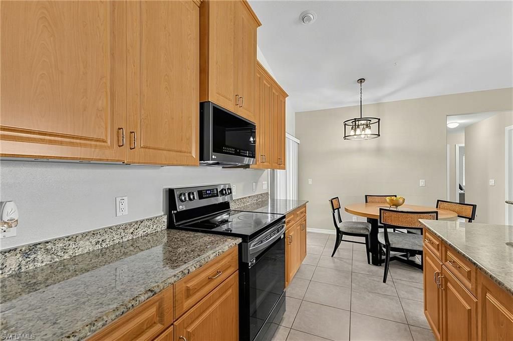 691 Manhattan St E, Lehigh Acres, FL 33974 Photo