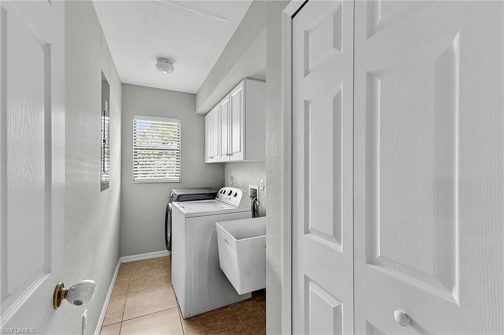 691 Manhattan St E, Lehigh Acres, FL 33974 Photo