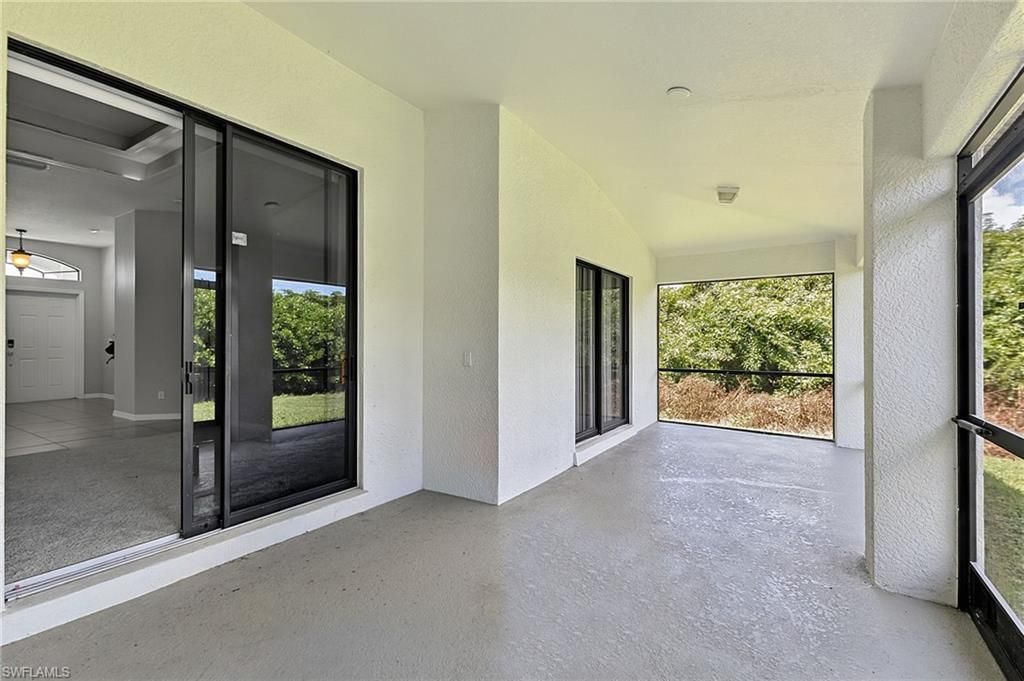 691 Manhattan St E, Lehigh Acres, FL 33974 Photo