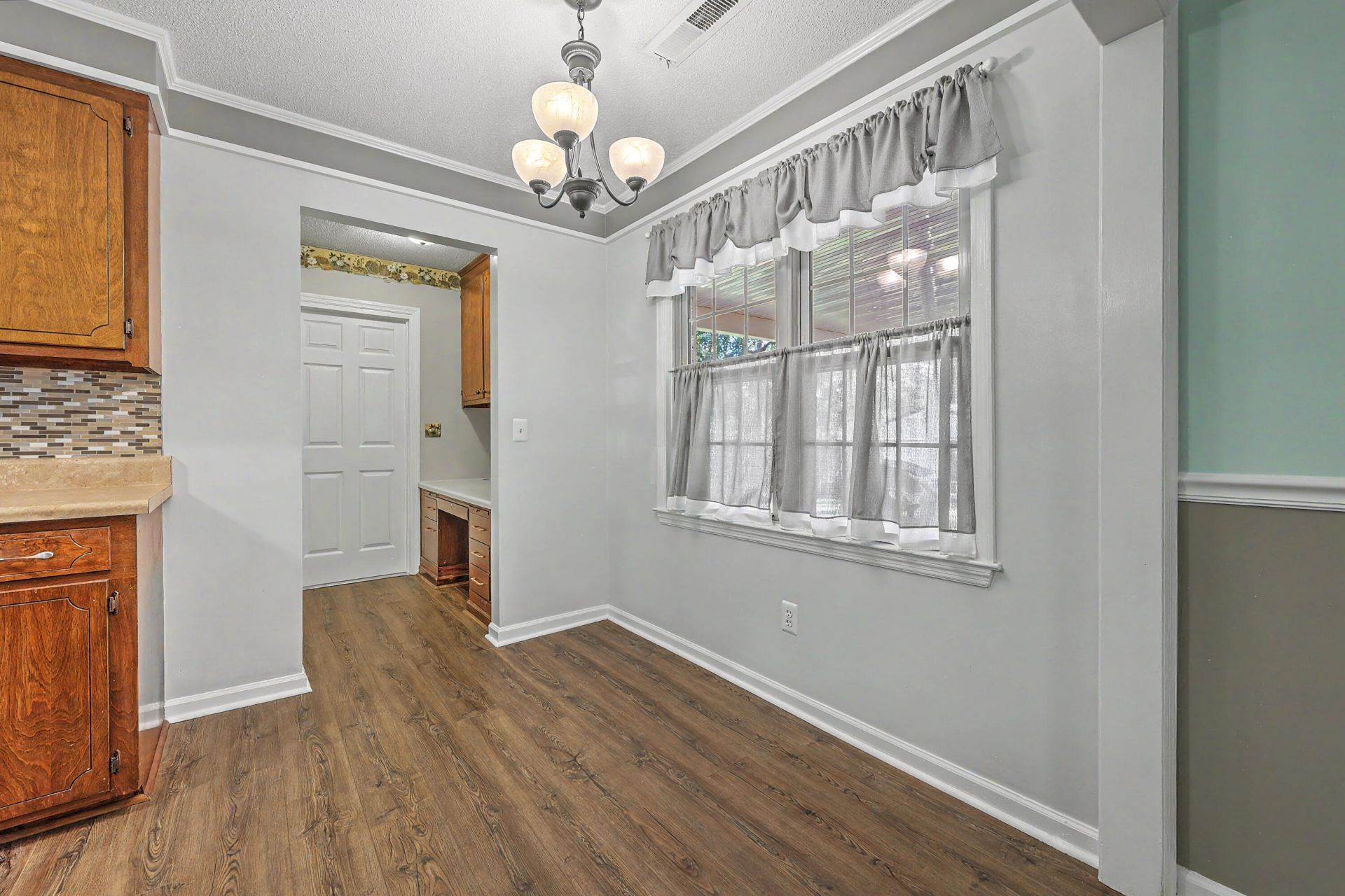 131 Foxborough Road Photo 11