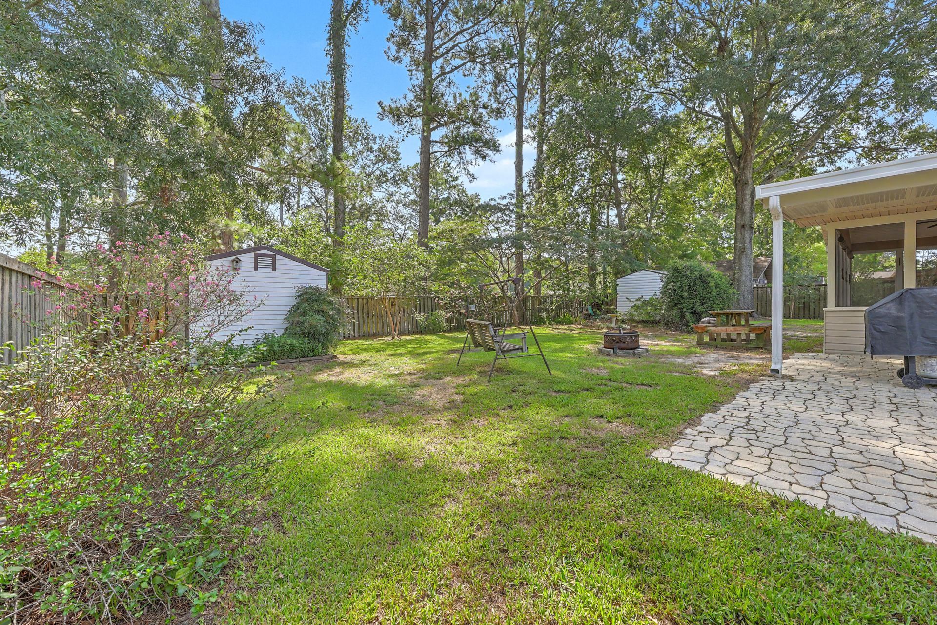 131 Foxborough Road Photo 30