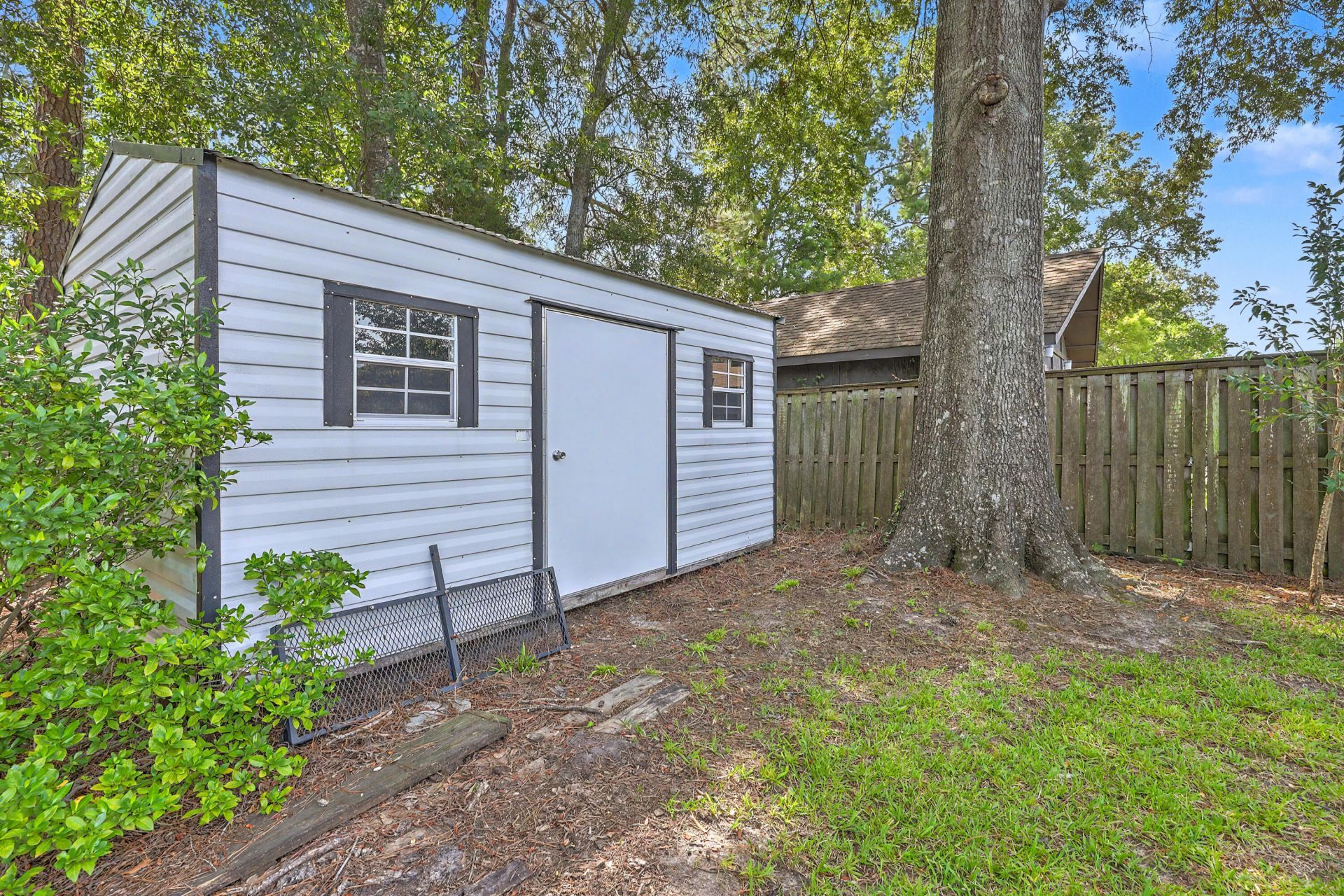 131 Foxborough Road Photo 34