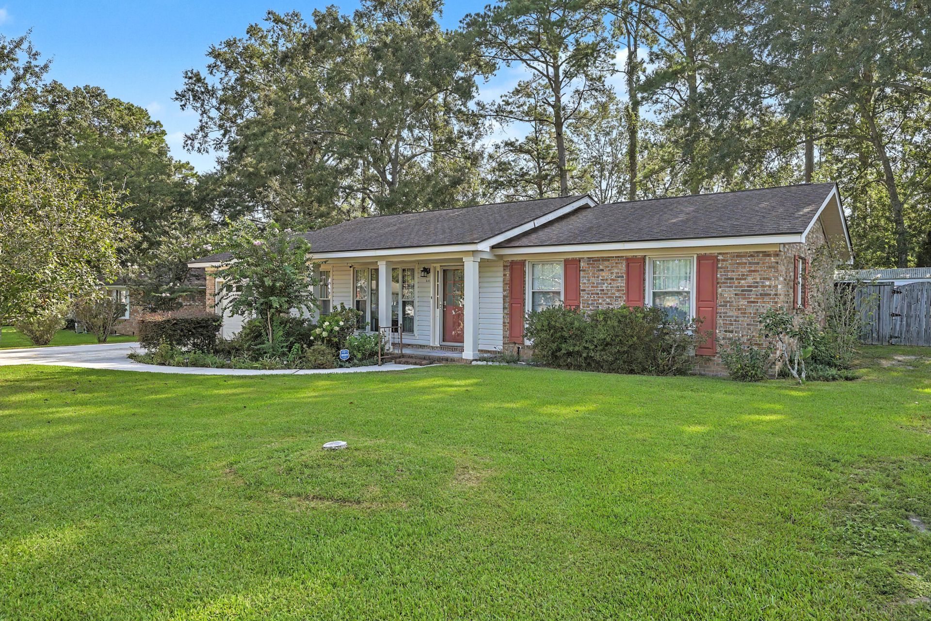 131 Foxborough Road Photo 35