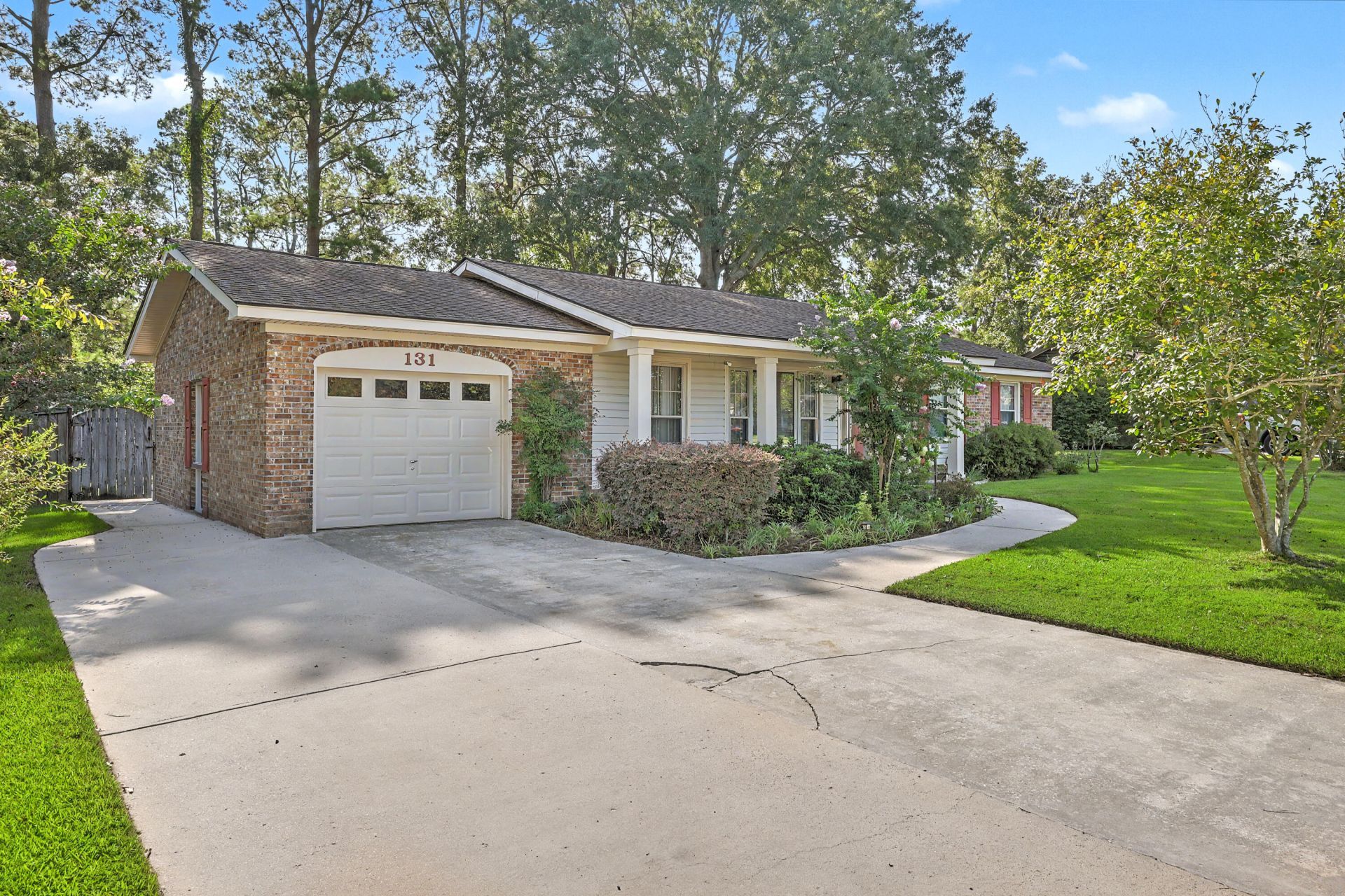 131 Foxborough Road Photo 39