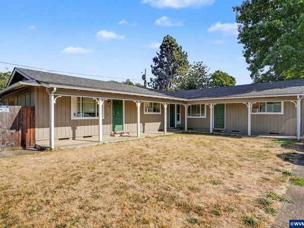 1848 Lansing Av NE, Salem, OR 97301