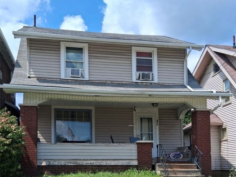 821 Smith Avenue NW, Canton, OH 44708 Photo 1