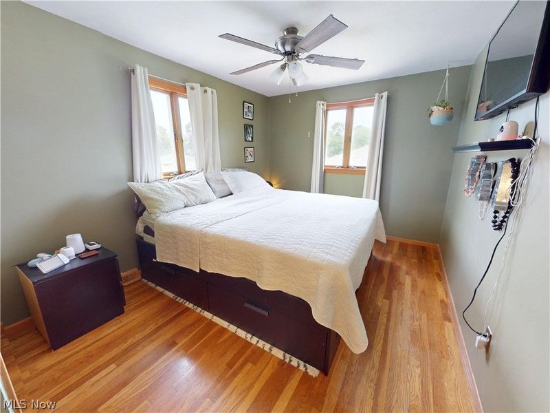 32325 Dickerson Road, Willowick, OH 44095 Photo 10