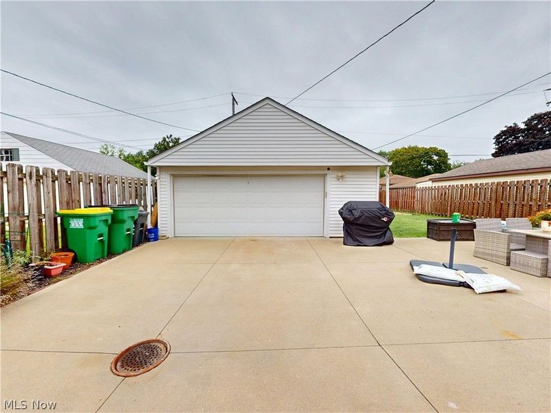 32325 Dickerson Road, Willowick, OH 44095 Photo 22