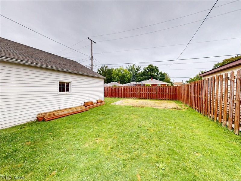 32325 Dickerson Road, Willowick, OH 44095 Photo 23