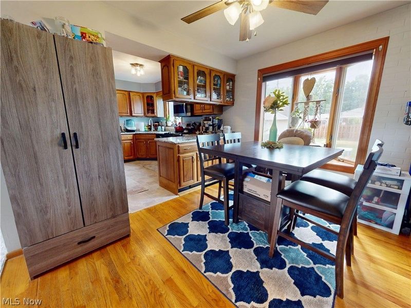 32325 Dickerson Road, Willowick, OH 44095 Photo 5