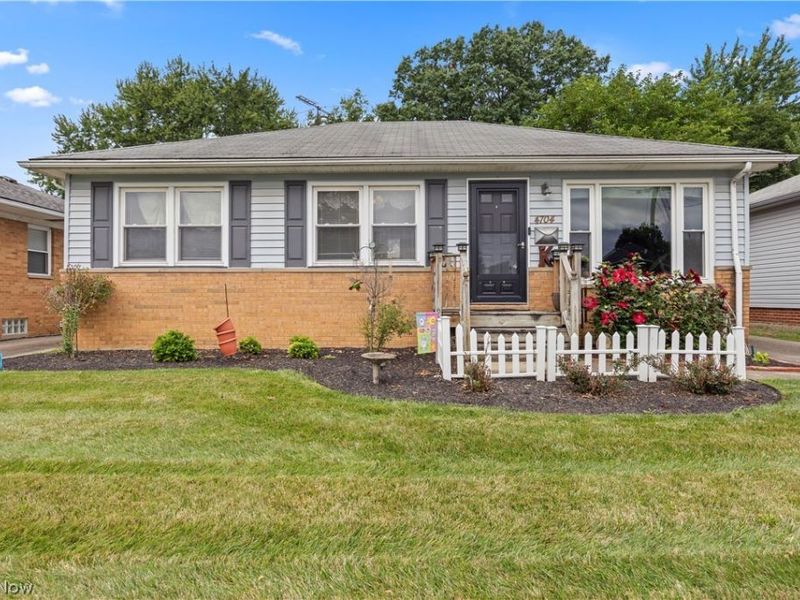 4704 W 156th Street , Cleveland, OH 44135 Photo 2