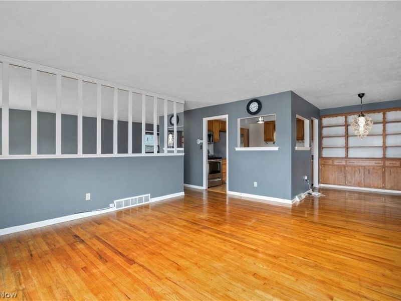4704 W 156th Street , Cleveland, OH 44135 Photo 3