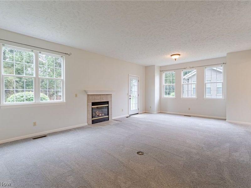8757 Roberts Court , Unit 25C, Olmsted Falls, OH 44138 Photo 4