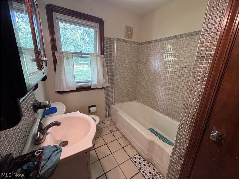11310 W Sprague Road, Parma, OH 44130 Photo 13