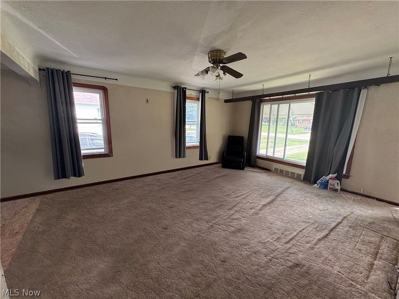11310 W Sprague Road, Parma, OH 44130 Photo 5