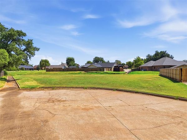 1206 W Fay Avenue, Kingfisher, OK 73750