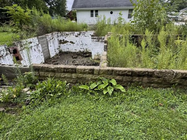 102 E Harrison , Saint Paul, IN 47272
