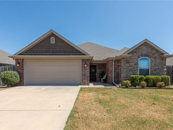 4488 W Wales Drive , Fayetteville, AR 72704