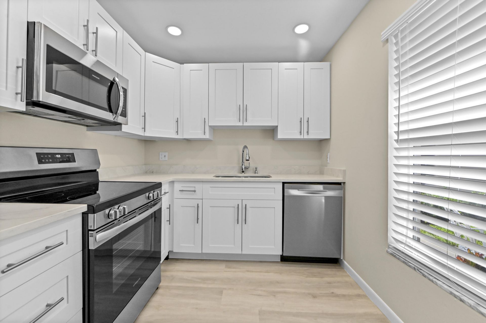 812 Salem Lane, Lake Worth, FL 33467 Photo