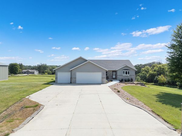1752 60th Avenue SE, Rochester, MN 55904