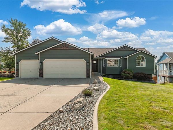 8110 E Sommerset Dr, Spokane, WA 99217