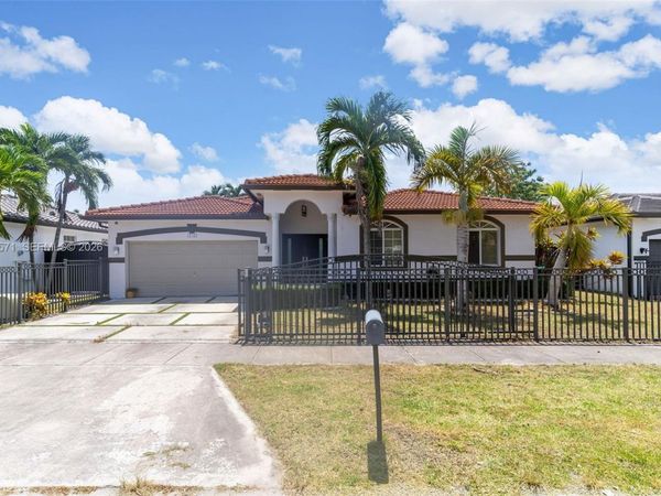 12382 SW 213th Ter, Miami, FL 33177