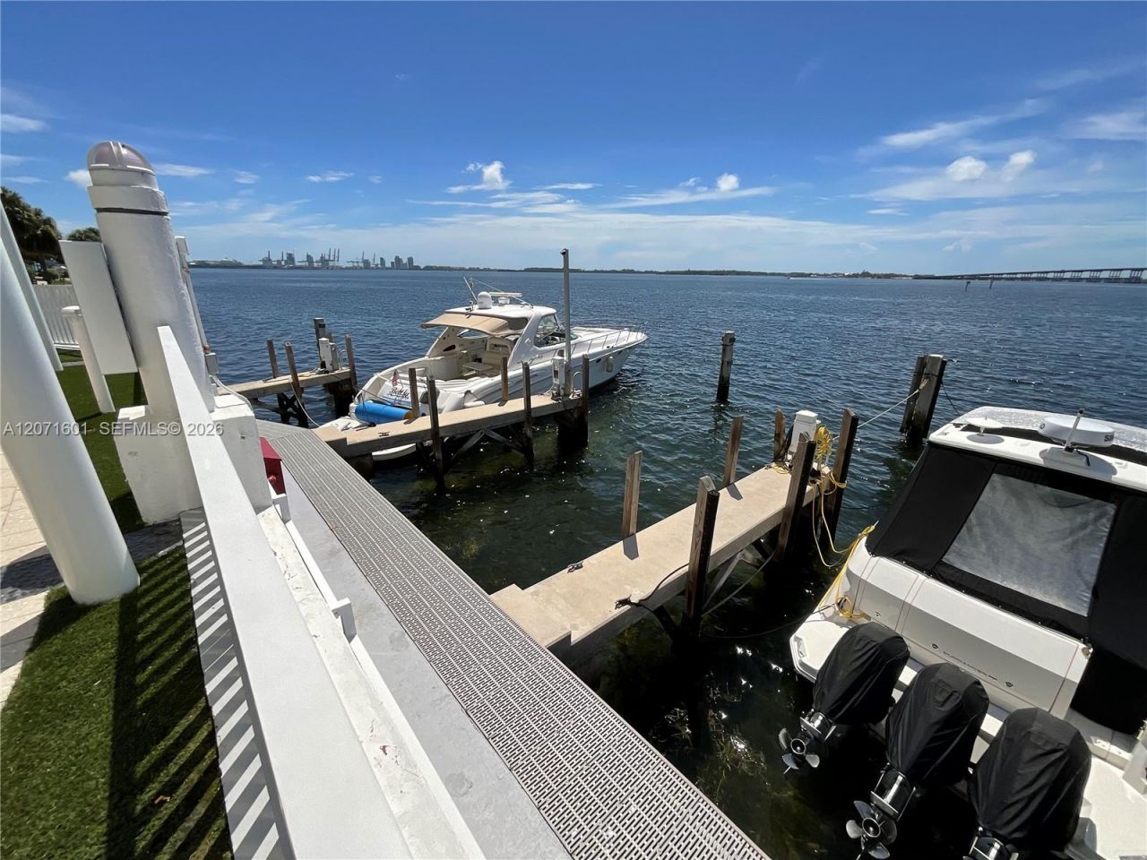 200 SE 15th Rd , Unit PHB, Miami, FL 33129 Photo