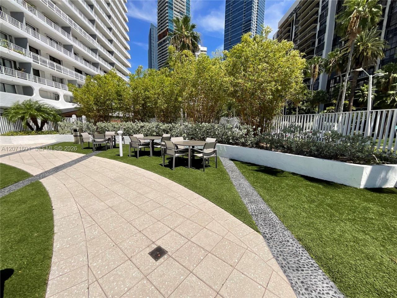 200 SE 15th Rd , Unit PHB, Miami, FL 33129 Photo