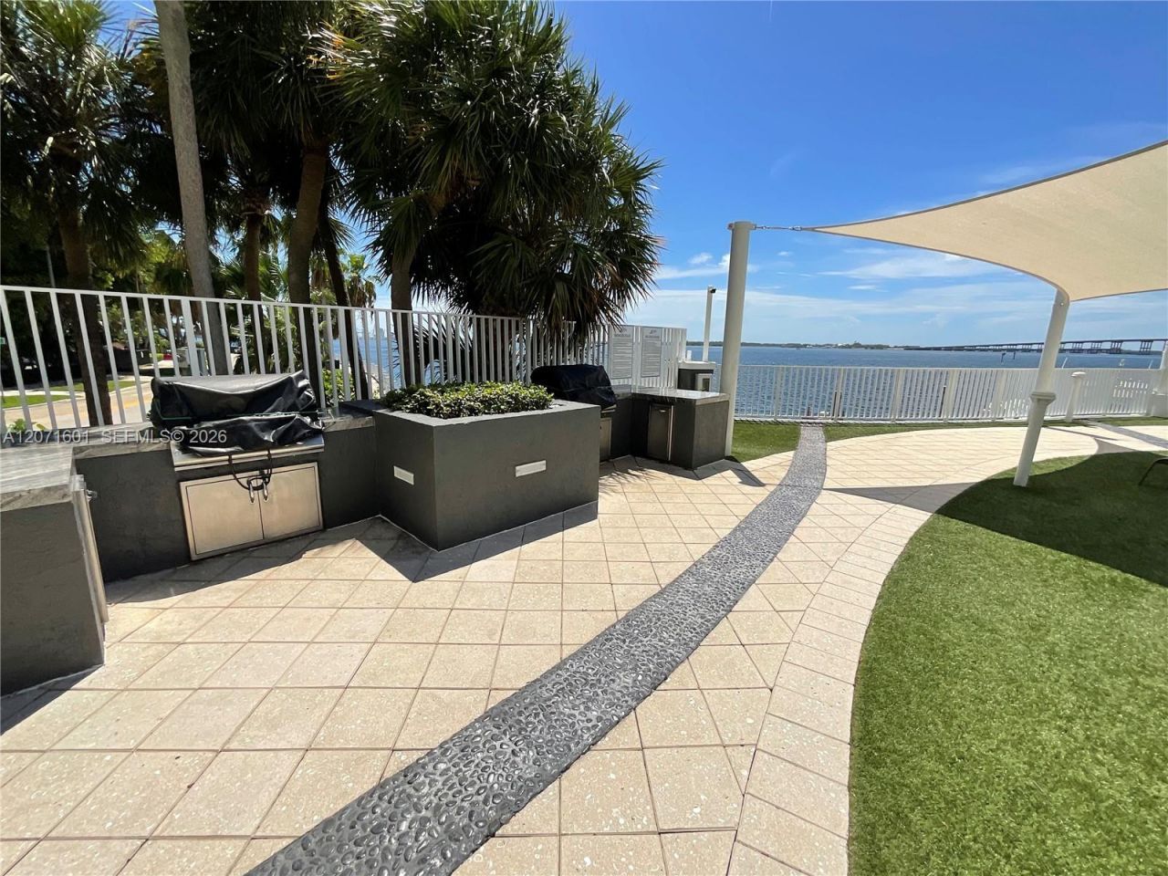200 SE 15th Rd , Unit PHB, Miami, FL 33129 Photo