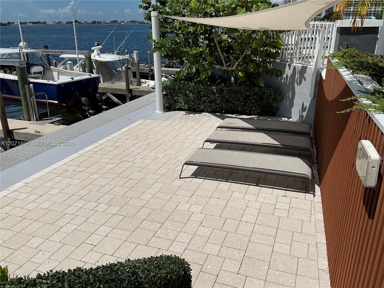 200 SE 15th Rd , Unit PHB, Miami, FL 33129 Photo