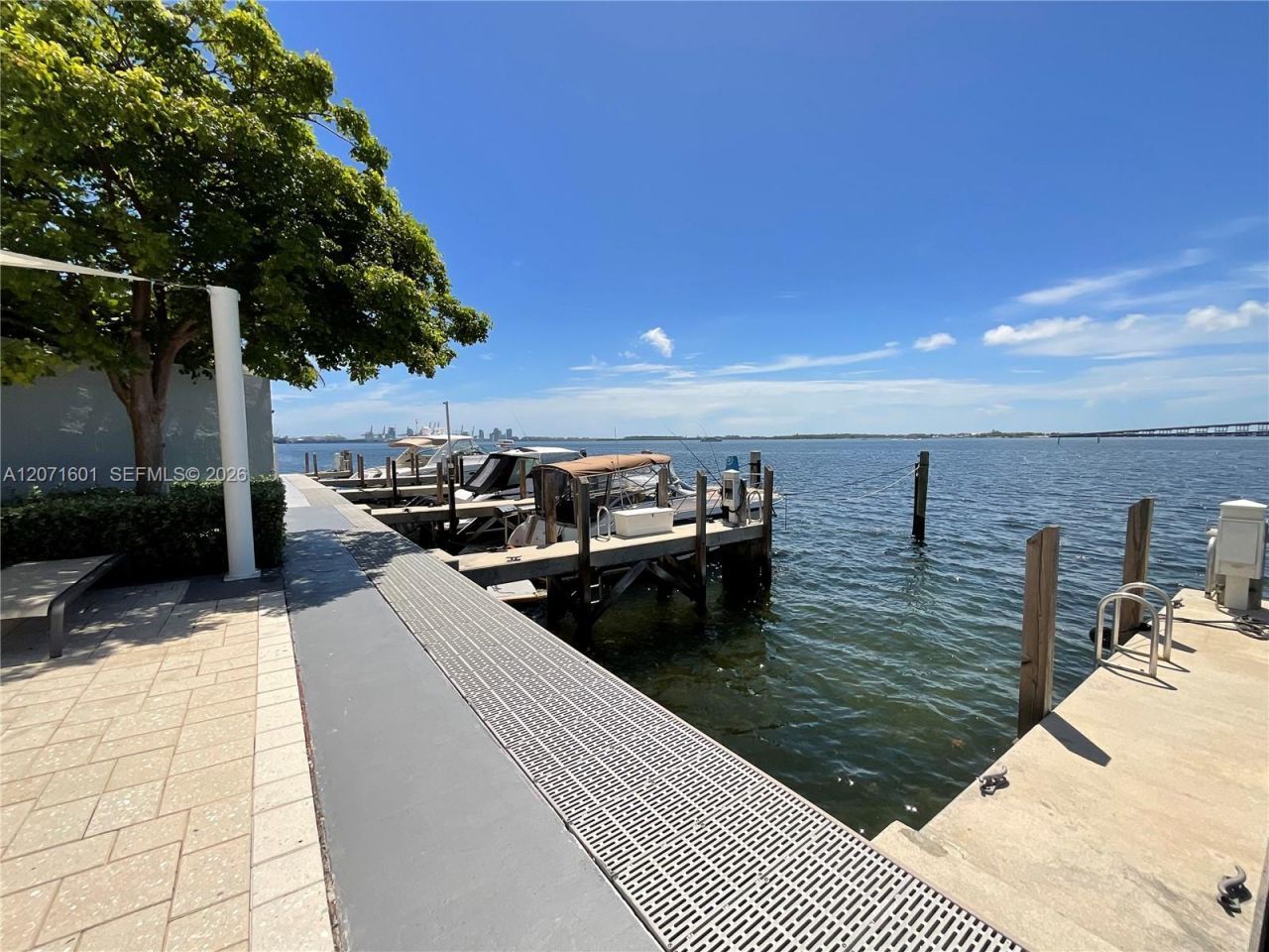 200 SE 15th Rd , Unit PHB, Miami, FL 33129 Photo