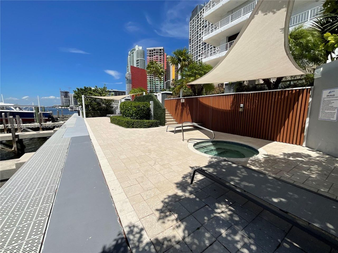 200 SE 15th Rd , Unit PHB, Miami, FL 33129 Photo