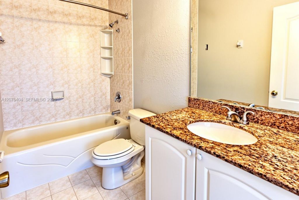 2908 SE 17th Ave , Unit 202, Homestead, FL 33035 Photo