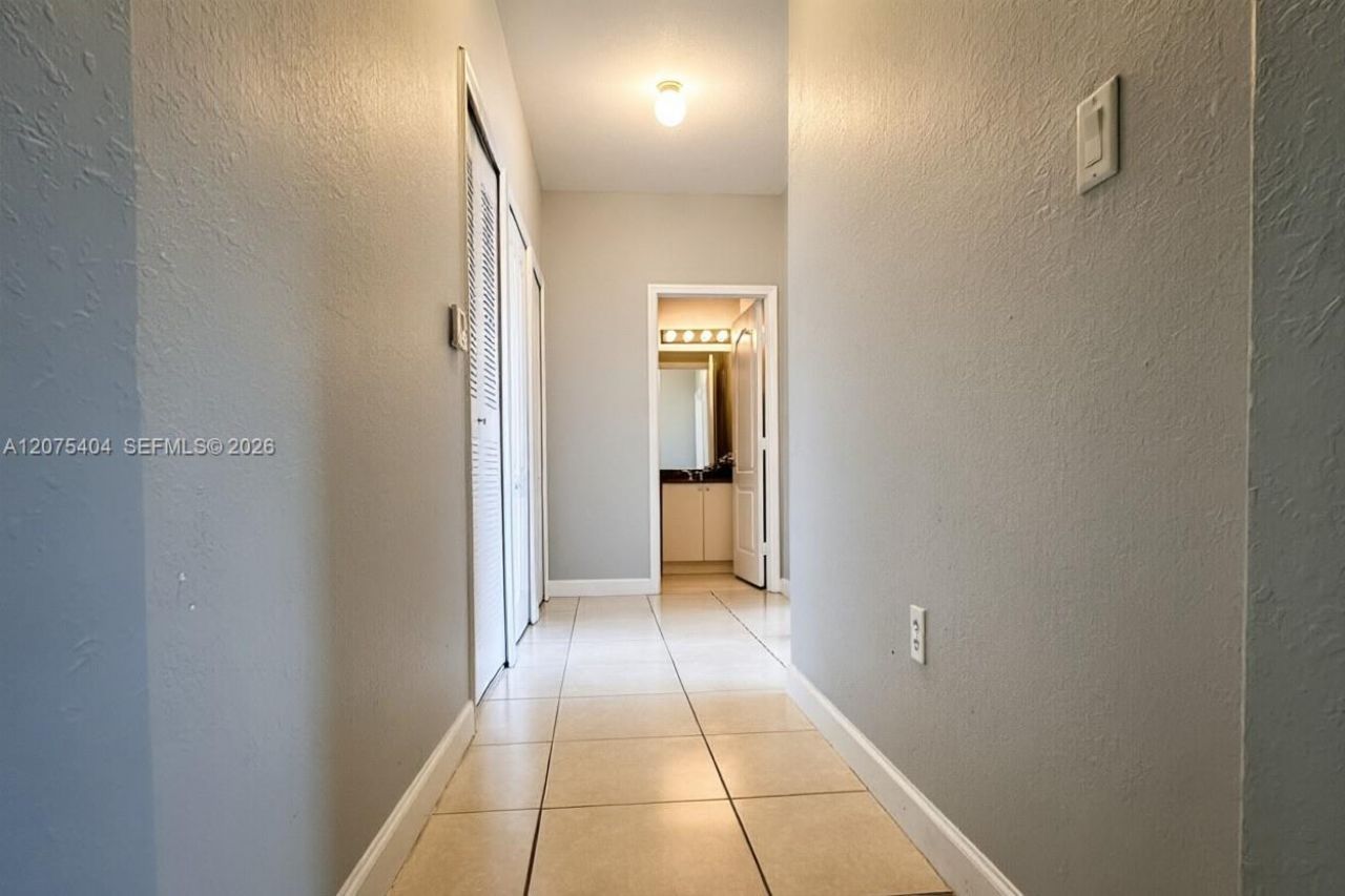 2908 SE 17th Ave , Unit 202, Homestead, FL 33035 Photo
