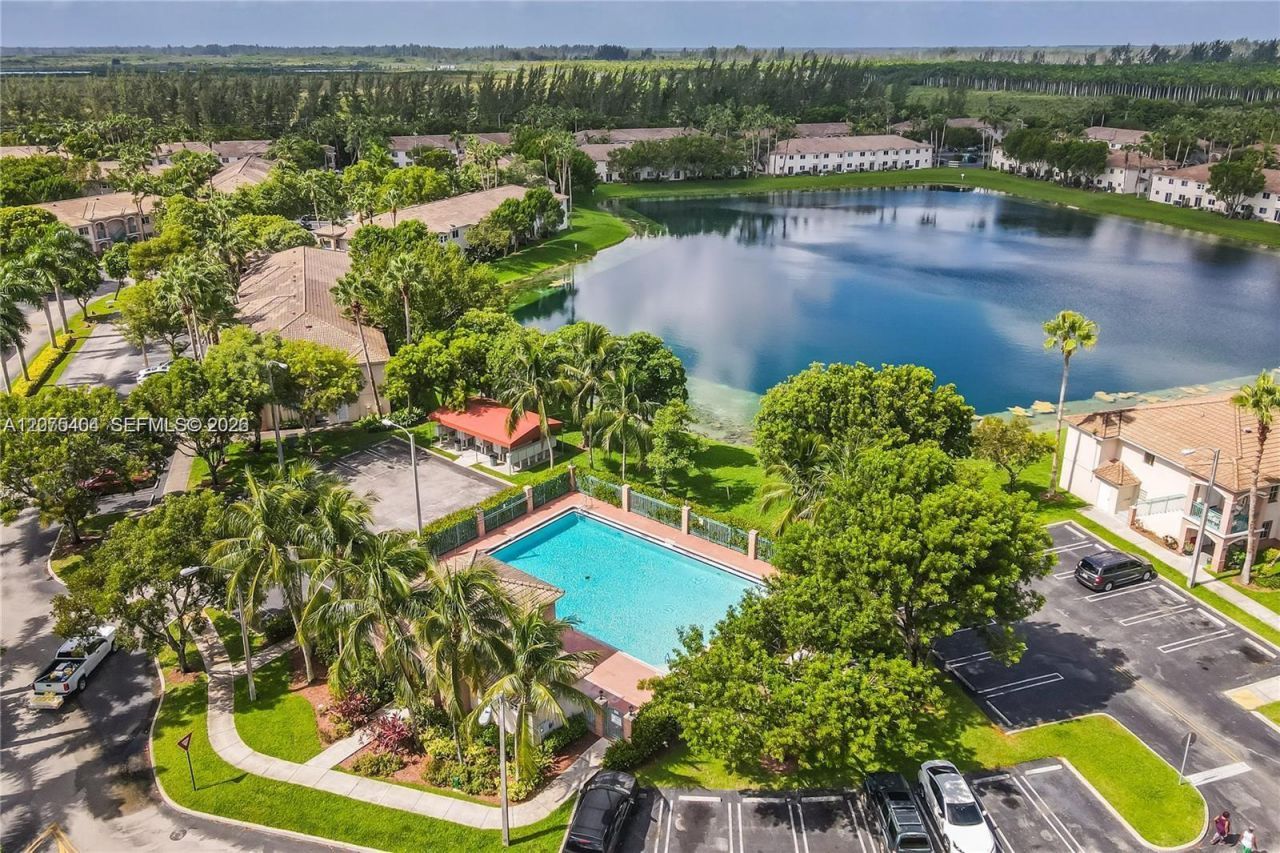 2908 SE 17th Ave , Unit 202, Homestead, FL 33035 Photo