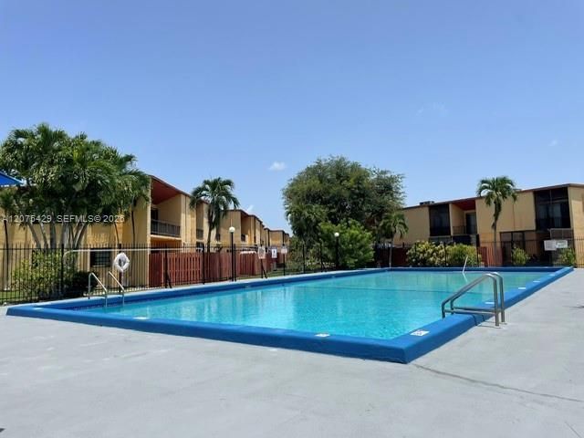 13721 SW 84th St, Unit G, Miami, FL 33183 Photo