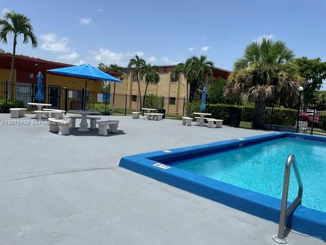 13721 SW 84th St, Unit G, Miami, FL 33183 Photo