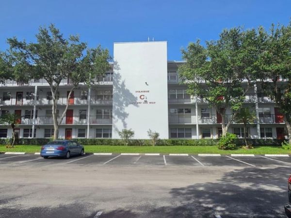 Unit 411C, Pembroke Pines, FL 33027