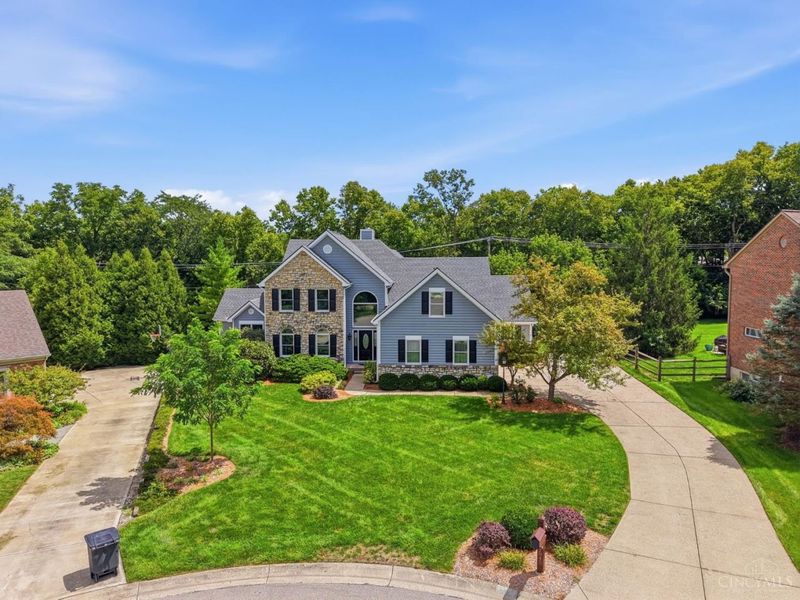 7945 Woodglen Drive, West Chester, OH 45069 Photo 1