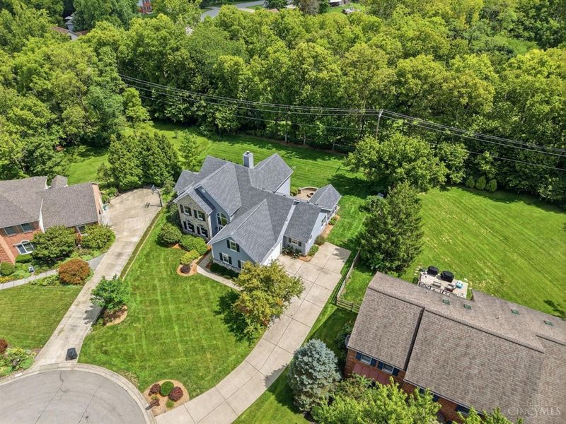 7945 Woodglen Drive, West Chester, OH 45069 Photo 3