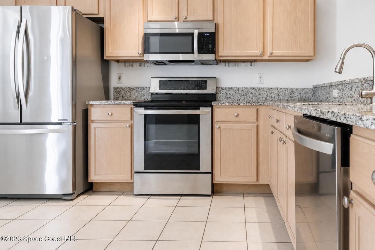 35 Pinafore Place , Indialantic, FL 32903 Photo