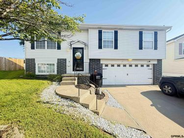 17906 Gertrude Circle, Omaha, NE 68135