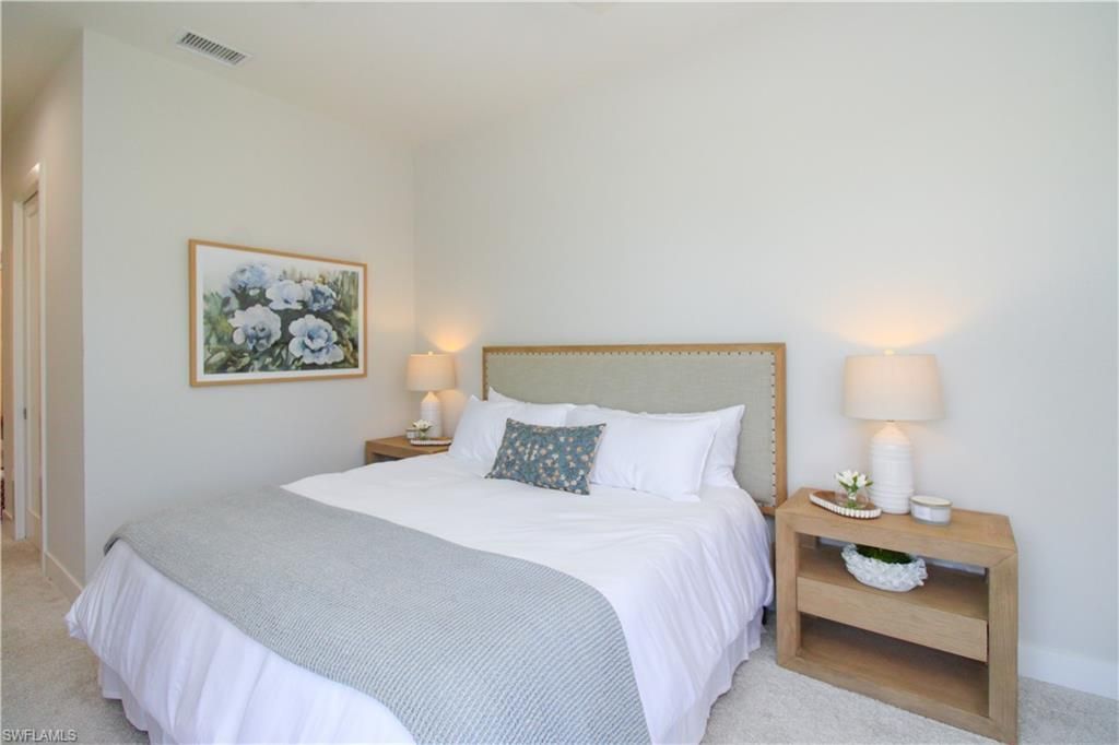 453 8th Ave S, Unit 106, Naples, FL 34102 Photo