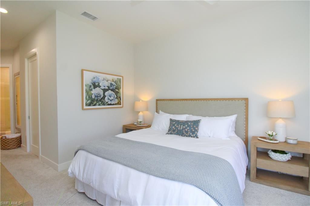 453 8th Ave S, Unit 106, Naples, FL 34102 Photo