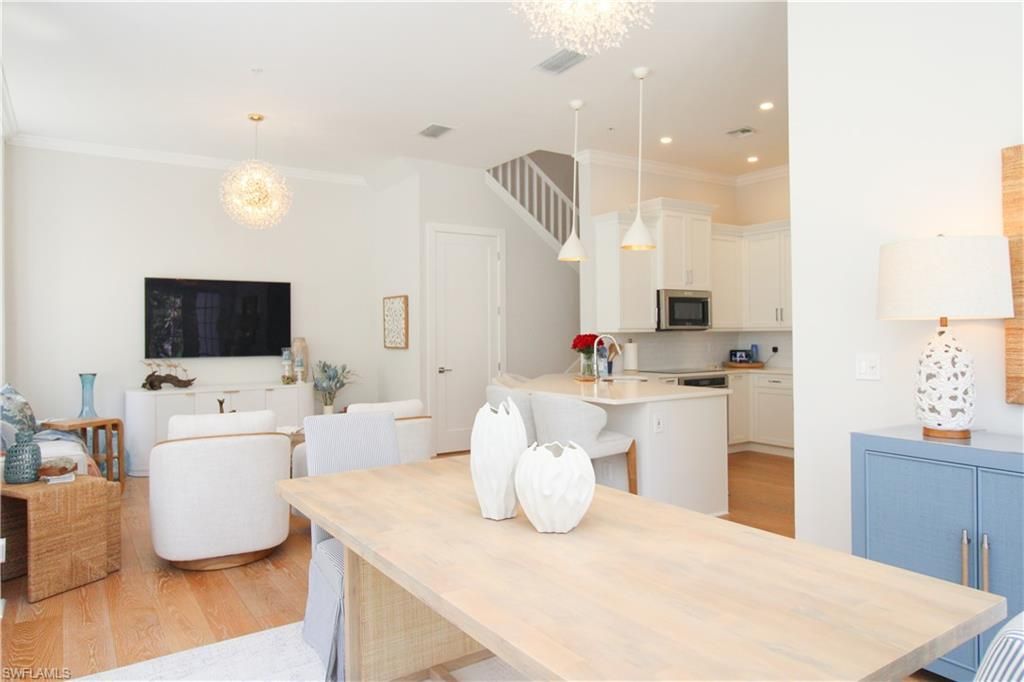 453 8th Ave S, Unit 106, Naples, FL 34102 Photo