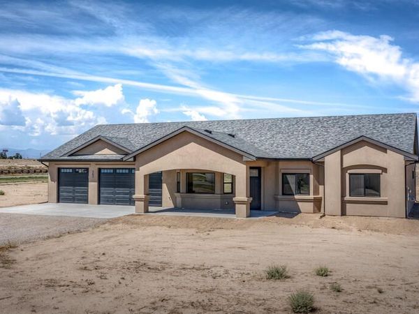 307 N Lyons Dr, Pueblo, CO 81007