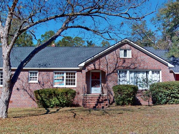 634 W Main Street, Swainsboro, GA 30401