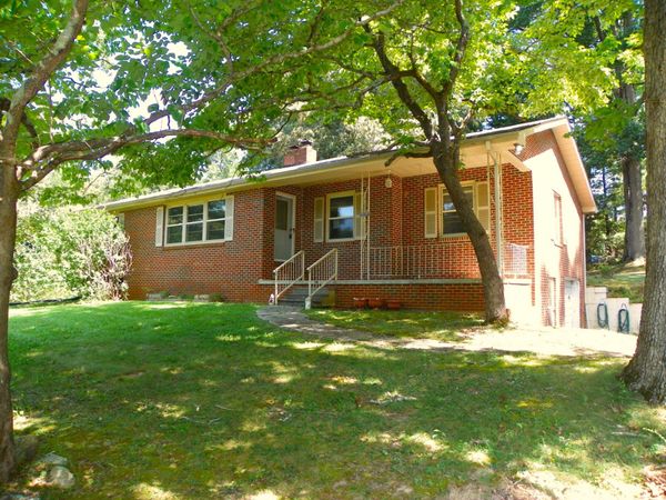 2370 Yager Rd , McMinnville, TN 37110