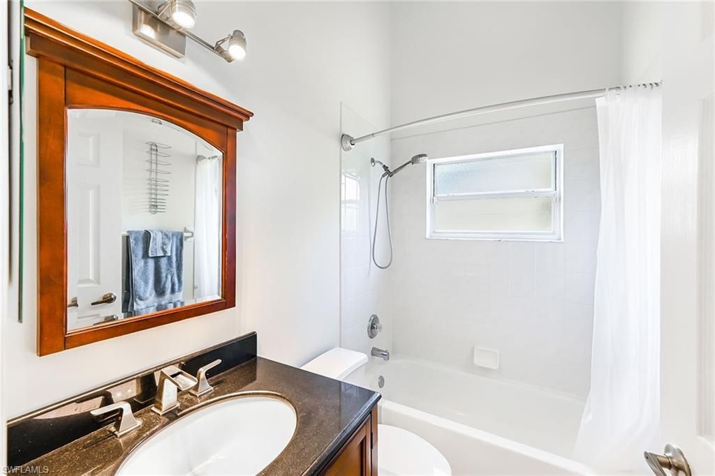 589 Lambton Ln, Naples, FL 34104 Photo