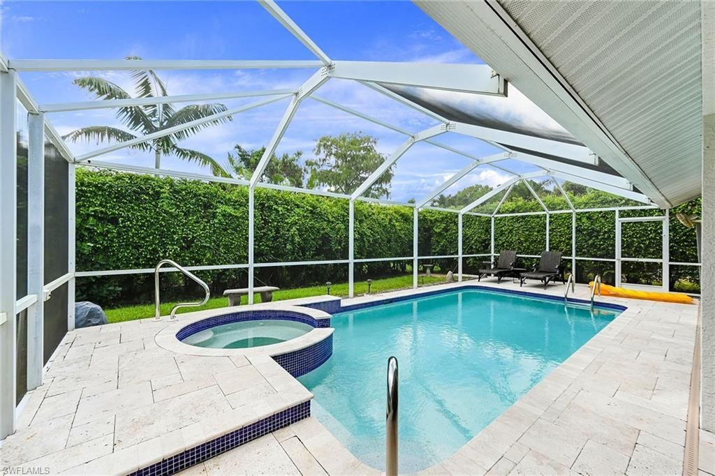 589 Lambton Ln, Naples, FL 34104 Photo